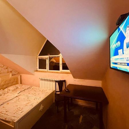 Crystal Villa Hotel Yerevan Bagian luar foto