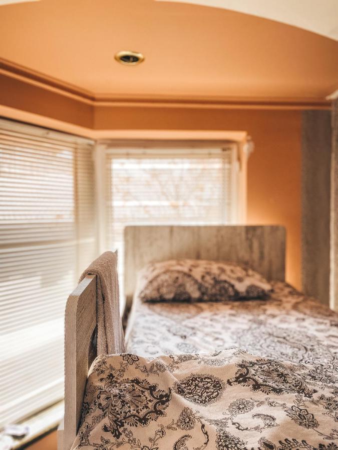 Crystal Villa Hotel Yerevan Bagian luar foto