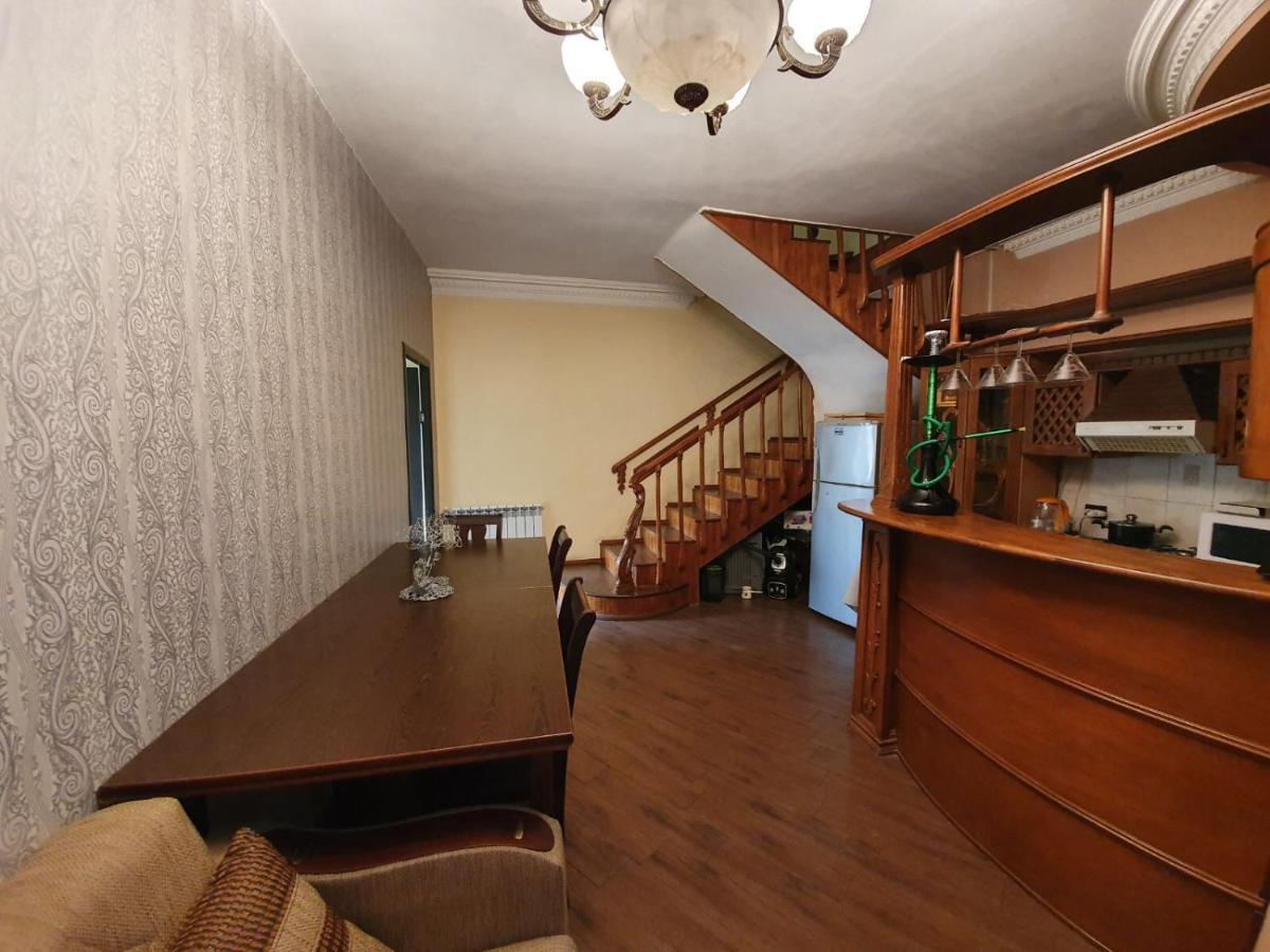 Crystal Villa Hotel Yerevan Bagian luar foto
