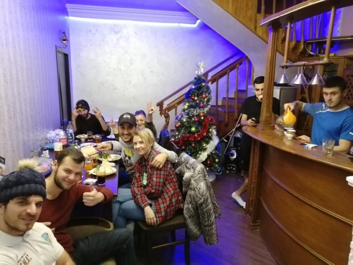 Crystal Villa Hotel Yerevan Bagian luar foto